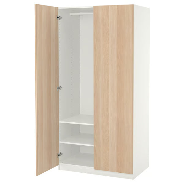 Closet 1